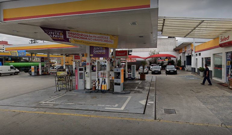 Três postos - Shell